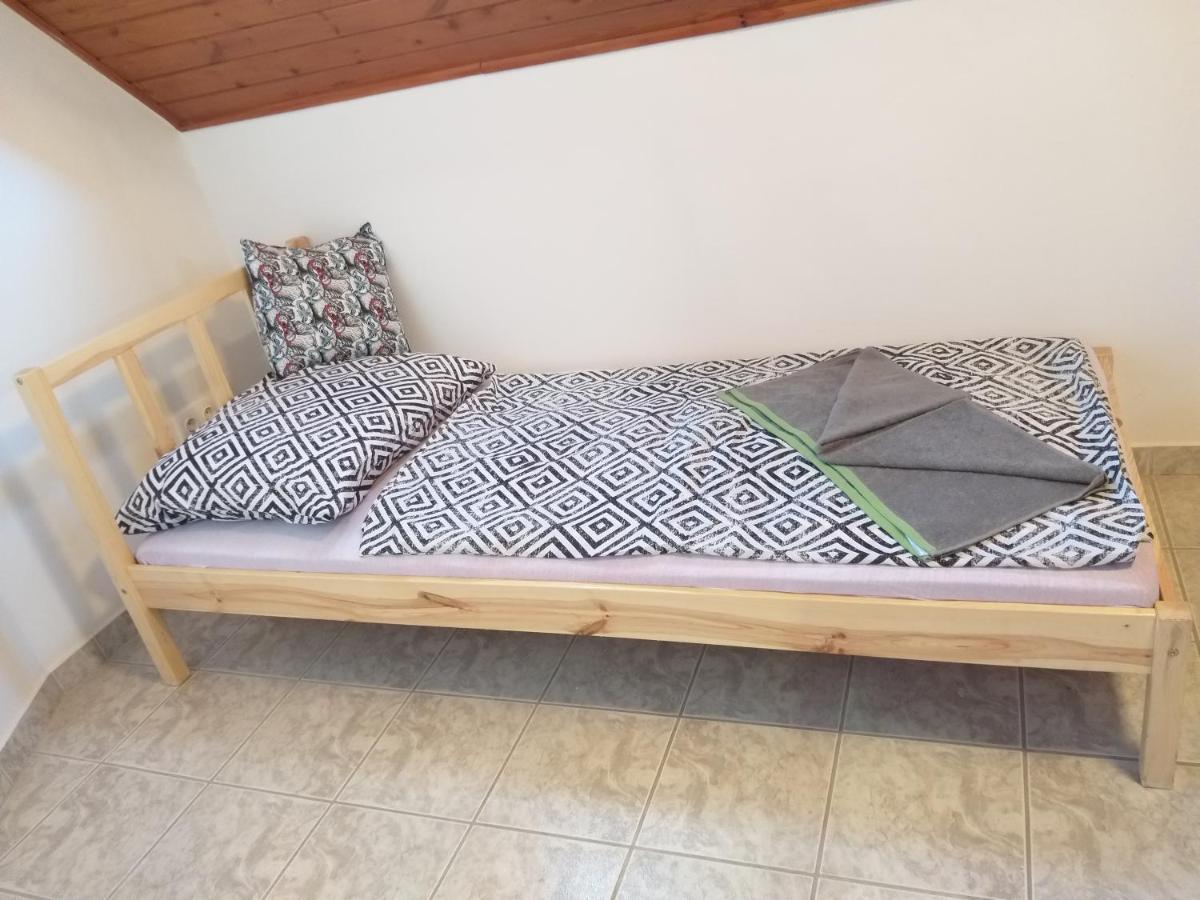 Azure House Aparthotel Keszthely Luaran gambar