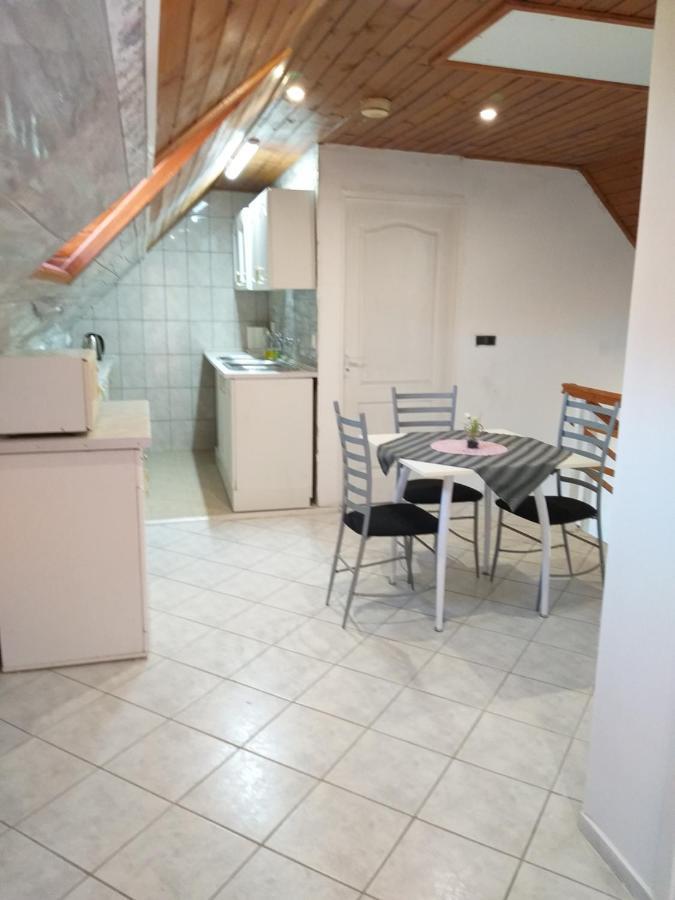 Azure House Aparthotel Keszthely Luaran gambar
