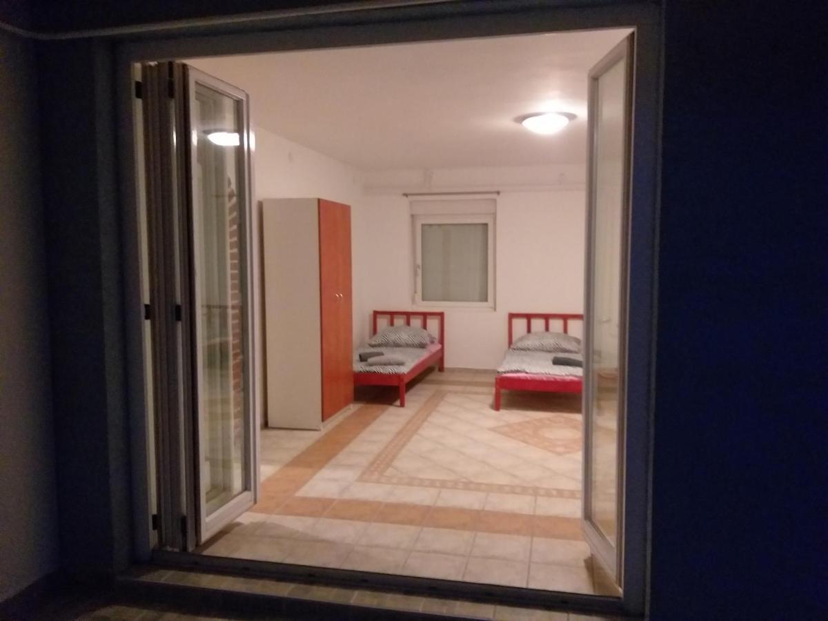 Azure House Aparthotel Keszthely Luaran gambar