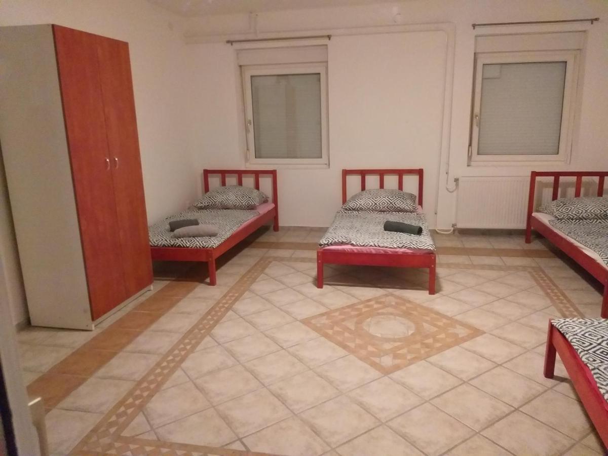 Azure House Aparthotel Keszthely Luaran gambar