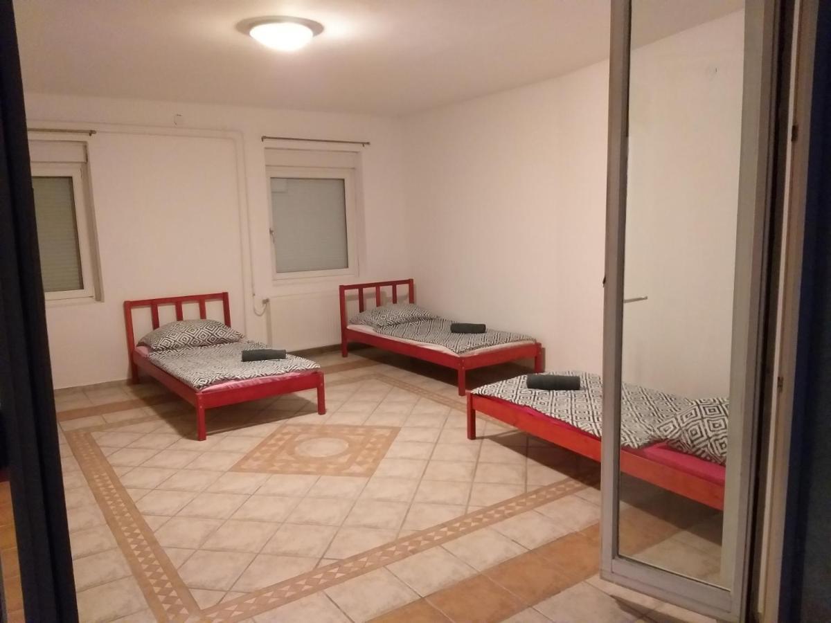 Azure House Aparthotel Keszthely Luaran gambar