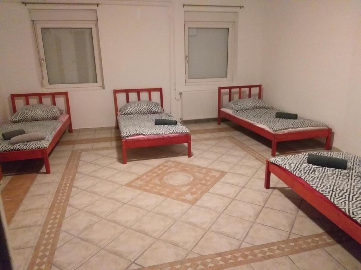 Azure House Aparthotel Keszthely Luaran gambar