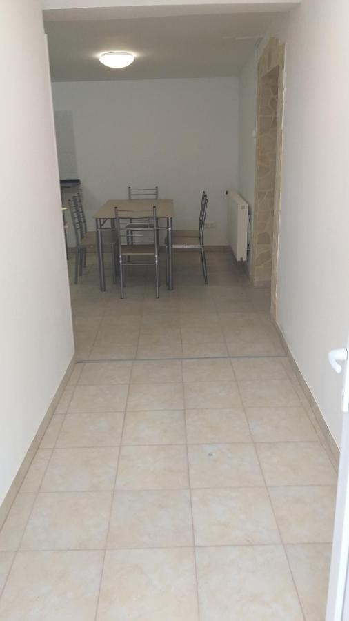 Azure House Aparthotel Keszthely Luaran gambar