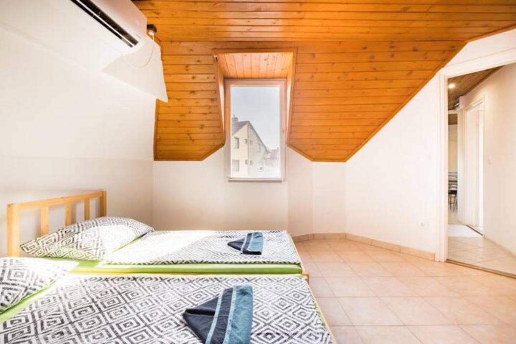 Azure House Aparthotel Keszthely Luaran gambar