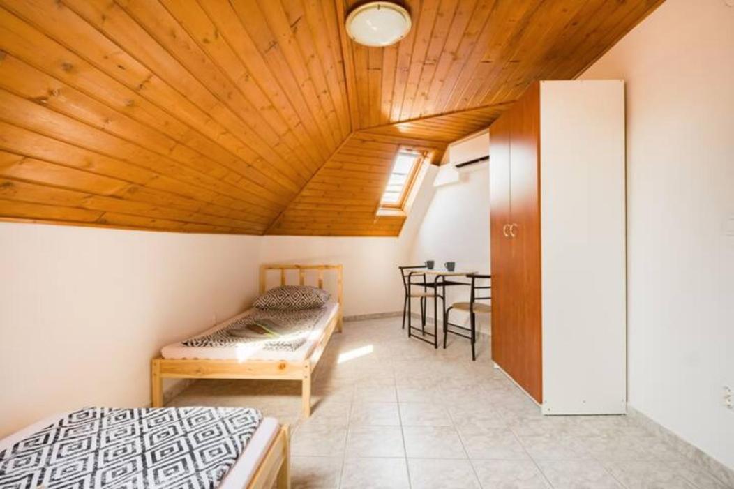 Azure House Aparthotel Keszthely Luaran gambar